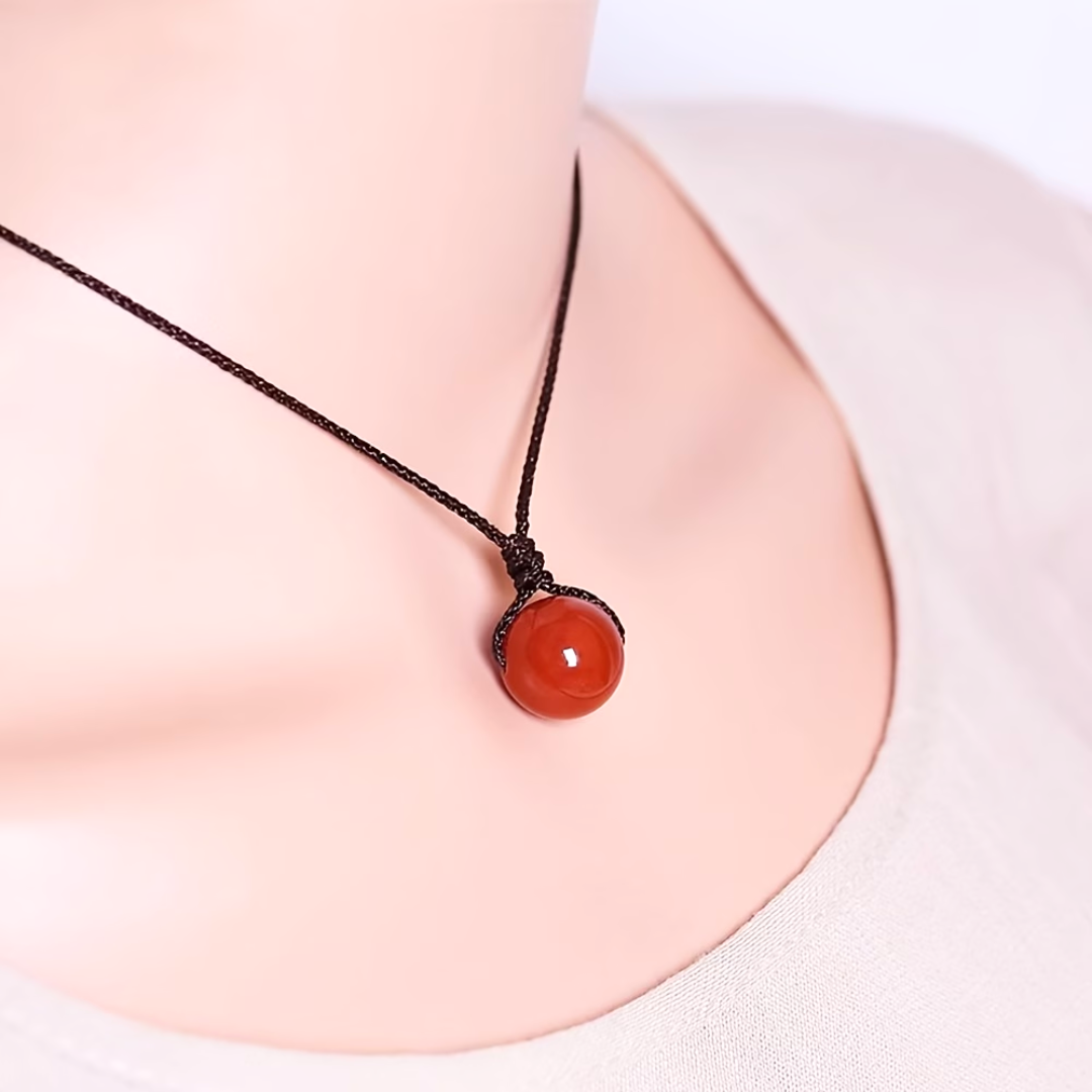 Ogrlica od crvenog ahat kristala